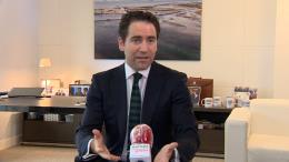 El PP acusa a Iglesias de sacar la suite de Ayuso en el Congreso para "desviar el debate" de su "incompetente" gestión 1 Vídeo de la noticia